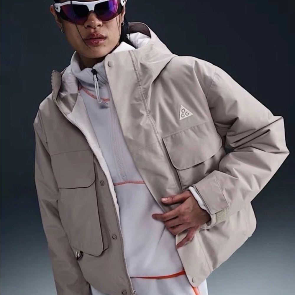 NEW Nike ACG ACG Storm-FIT ADV Jacket Women’s Grey ‘Skull Peak’ FV7327-009